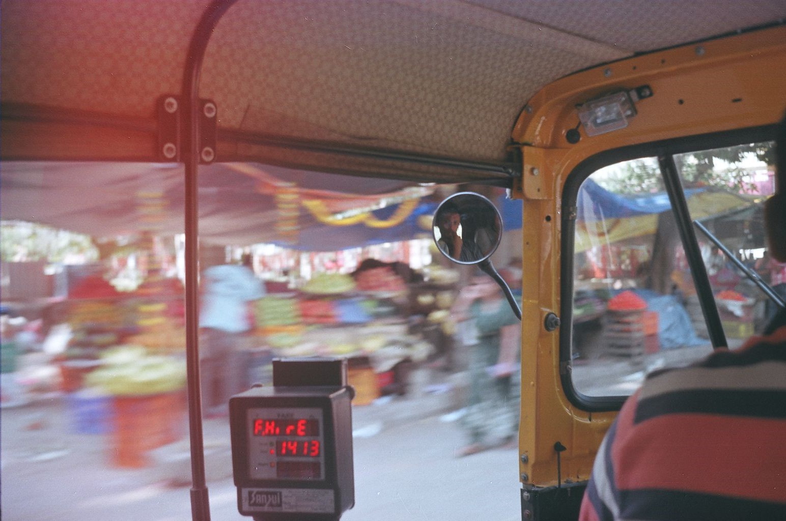 Rickshaw Run. — Drop 001 · India, Moving